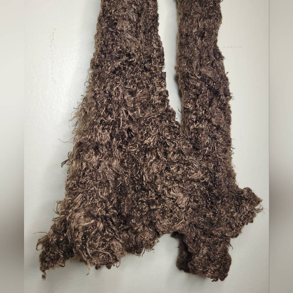 chocolate fuzzy 90s scarf - Picture 5 of 5